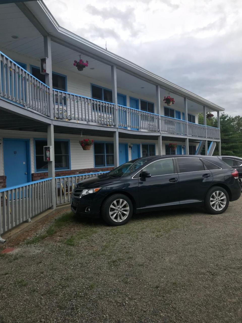 Four Seasons Motor Inn Twin Mountain Exterior photo