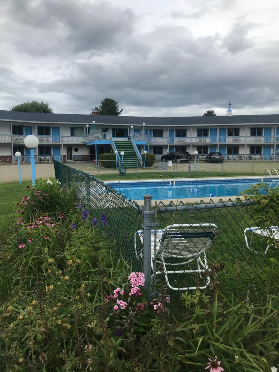 Four Seasons Motor Inn Twin Mountain Exterior photo